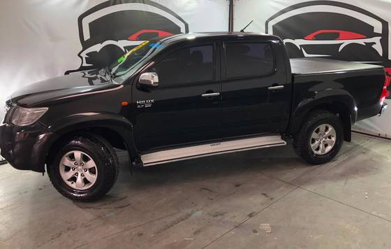 TOYOTA HILUX 2.7 SR 4X2 CD 16V FLEX 4P AUTOMÁTICO TOYOTA HILUX 2.7 SR 4X2 CD 16V FLEX 4P AUTOMÁTICO